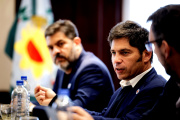 ¿Cedió Kicillof?: los intendentes podrían tener el Fondo para Municipios, pero atado al Endeudamiento 2026
