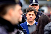 Libertarios alertan por el aumento de suicidios en la Policía Bonaerense y piden informes a Kicillof