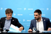 Mientras Kicillof se adueña del PJ bonaerense, el IOMA colapsa en los municipios