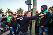 Katopodis quedó atrapado en una pelea entre la Policía de la Ciudad y gremialistas