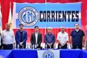 Kicillof mostró músculo político en Corrientes y habló de "cambiar de piel" para ganarle a Milei