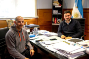 Egüen formalizó la creación del primer Archivo Histórico Municipal Digital en la historia de 25 de Mayo