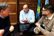 Tres intendentes vecinalistas unen reclamos en el sur bonaerense y se le plantan a Kicillof y Milei
