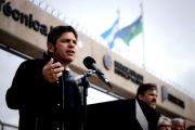 Kicillof mostró Estado presente en una obra paralizada por Nación y volvió a diferenciarse de Milei