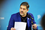 Kicillof se le plantó a Milei y le reclamó que lo incluyan en el operativo por la visita del Papa León XIV