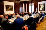 Intendentes bonaerenses le reclaman a Kicillof y encienden las alarmas por la crisis financiera