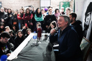 Se calentó la interna: Máximo Kirchner marcó la cancha del PJ y propuso a Cristina como única salida a la crisis