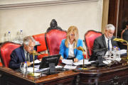 Sin grandes proyectos y ajustados por las fechas, el Senado bonaerense convocó la cuarta sesión del año