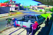 Matrimonio de jubilados fue emboscado por un violenta banda que le robó todo