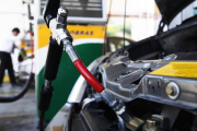 GNC prioritario: avanza la ley bonaerense para crear carriles preferenciales en estaciones de servicio