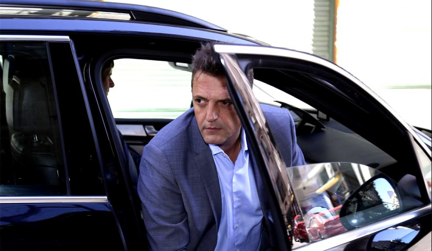 Condenan a un ex fiscal y a otros implicados en el robo en la casa de Massa en 2013